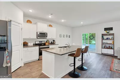 381 Hogan Drive, Richmond Hill, GA 31324 - Photo 8