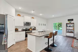 381 Hogan Dr, Richmond Hill, GA 31324 - Photo 8