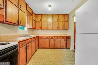9361 Poston Road, Jonesboro, GA 30238 - Photo 8
