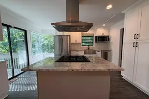 1278 Laurel Summit Dr SE, Smyrna, GA 30082 - Photo 6