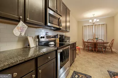 1208 Hembree Way, Griffin, GA 30223 - Photo 10