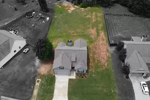1208 Hembree Wy, Griffin, GA 30223 - Photo 24