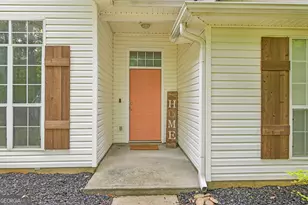 384 Marsha Way, Sharpsburg, GA 30277 - Photo 4