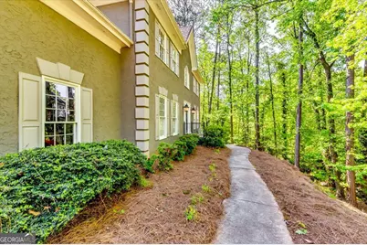 7635 Blandford Place, Sandy Springs, GA 30350 - Photo 50