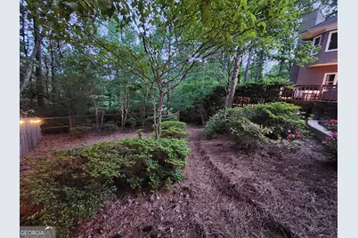 7635 Blandford Place, Sandy Springs, GA 30350 - Photo 6