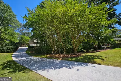 7635 Blandford Place, Sandy Springs, GA 30350 - Photo 60