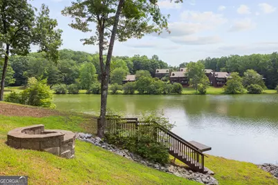 121 Magnificent Way, Cleveland, GA 30528 - Photo 2