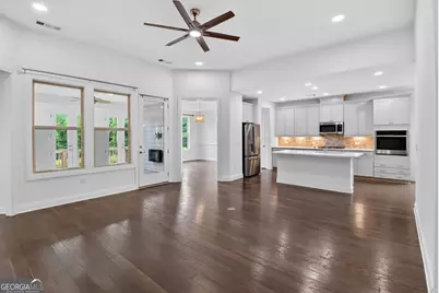 408 Cottonwood Circle, Peachtree City, GA 30269 - Photo 10