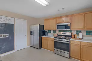 3370 Waggoner Pl, Rex, GA 30273 - Photo 12