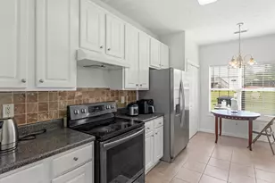 1815 Jeffery Ct, Riverdale, GA 30296 - Photo 10