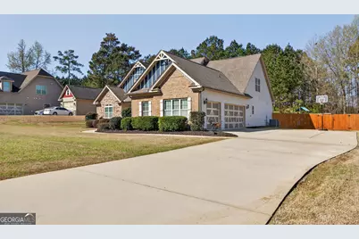 137 Caraway Road, Locust Grove, GA 30248 - Photo 4