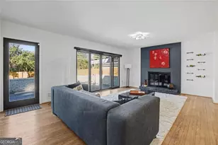 7330 Hunters Branch Dr NE, Atlanta, GA 30328 - Photo 16