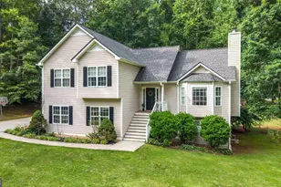124 Laurel Creek Ct, Carrollton, GA 30117 - Photo 2