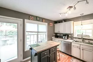 124 Laurel Creek Ct, Carrollton, GA 30117 - Photo 10
