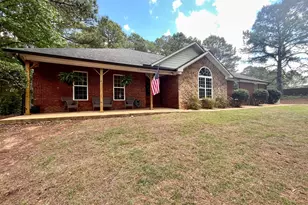314 Mountain Creek Dr, Hamilton, GA 31811 - Photo 1