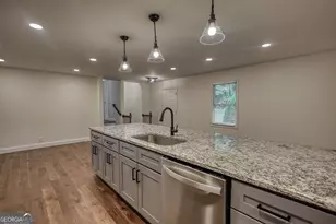 403 Greenwood Dr, Monroe, GA 30655 - Photo 8