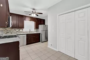 1449 Cambridge Common, Decatur, GA 30033 - Photo 4