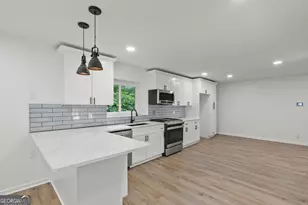 1060 Deer Chase, Stone Mountain, GA 30088 - Photo 10