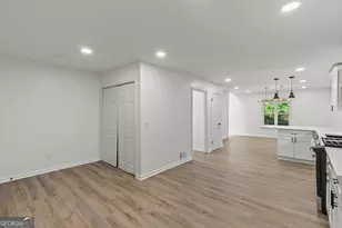 1060 Deer Chase, Stone Mountain, GA 30088 - Photo 14