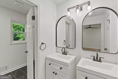 1060 Deer Chase, Stone Mountain, GA 30088 - Photo 26