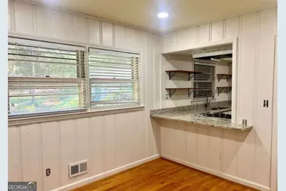 2560 Wood Valley Drive, East Point, GA 30344 - Photo 6