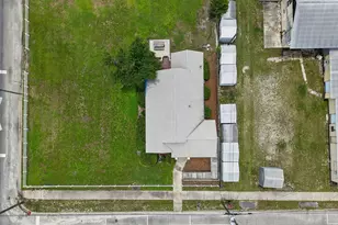 383 1st St, Folkston, GA 31537 - Photo 32