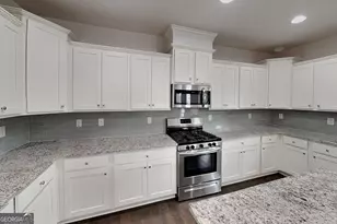 1641 Lapland Dr, Lawrenceville, GA 30045 - Photo 4