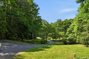 96 Bray Ln, Clayton, GA 30525 - Photo 2