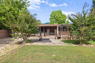 165 Stag Leap Dr, Cleveland, GA 30528 - Photo 2