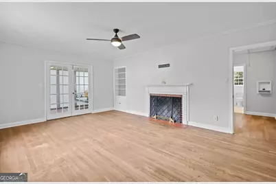 2016 Ash Avenue, Brunswick, GA 31520 - Photo 4