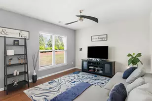 203 Camelia Ct, Griffin, GA 30223 - Photo 10
