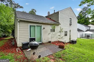 1632 Carrie Springs NW, Kennesaw, GA 30144 - Photo 2