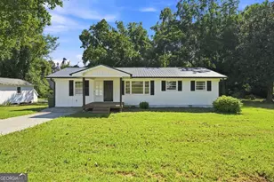 298 Faulkner St, Cleveland, GA 30528 - Photo 2