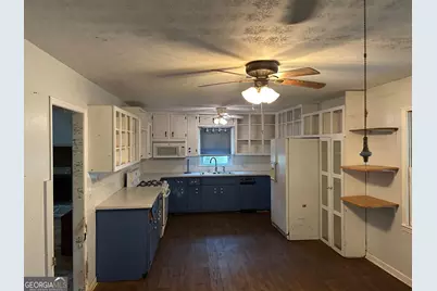 76 West Wedgewood Circle, Newnan, GA 30263 - Photo 2