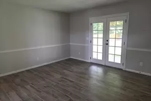 221 Gilchrist Dr, Warner Robins, GA 31093 - Photo 6