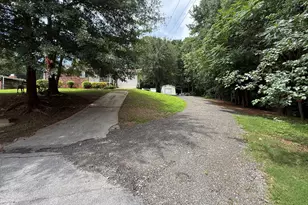 6271 Mountain Ct SE, Mableton, GA 30126 - Photo 2