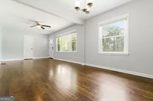 2705 Lincoln Ct NW, Atlanta, GA 30318 - Photo 8