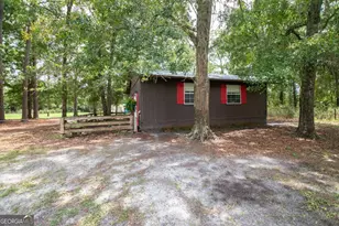 129 Carter Dr, Folkston, GA 31537 - Photo 2