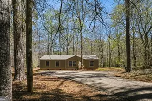 252 Merry Dr NW, Milledgeville, GA 31061 - Photo 2