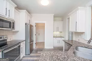 87 Camden Village Dr, Newnan, GA 30265 - Photo 14