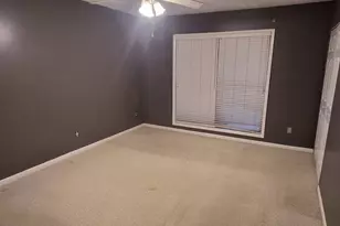 105 Governors Dr, Forest Park, GA 30297 - Photo 4