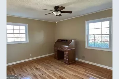 207 Cherry Hill Drive, Calhoun, GA 30701 - Photo 8