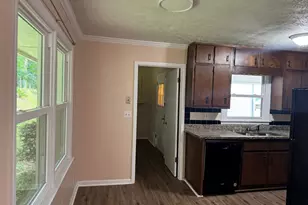 827 San Miguel Dr, Stone Mountain, GA 30083 - Photo 6