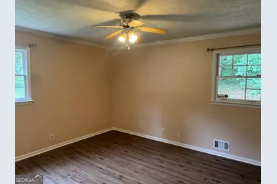 827 San Miguel Drive, Stone Mountain, GA 30083 - Photo 8