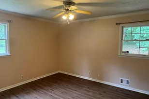 827 San Miguel Dr, Stone Mountain, GA 30083 - Photo 8