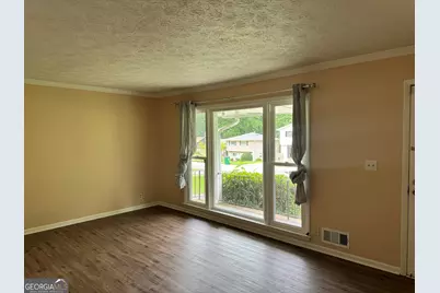827 San Miguel Drive, Stone Mountain, GA 30083 - Photo 2