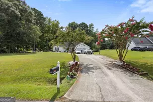 1729 Brandi Ln, Loganville, GA 30052 - Photo 14