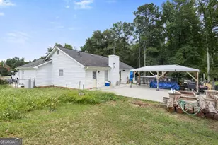 1729 Brandi Ln, Loganville, GA 30052 - Photo 16