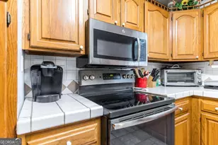 878 Tanglewood Cir, Dublin, GA 31021 - Photo 10