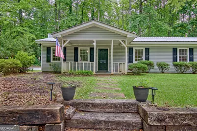 18 Glen Cannon Tr, Newnan, GA 30263 - Photo 8